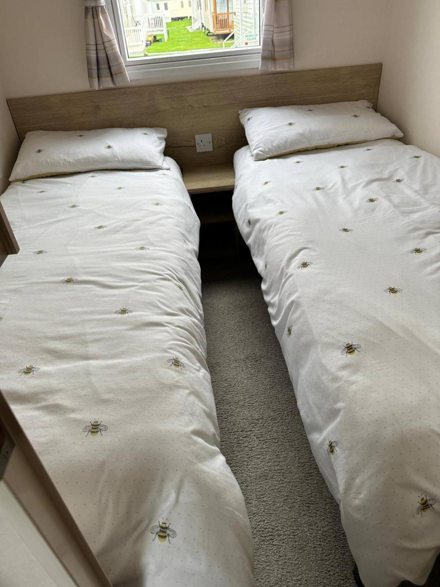 Caravan, Cala Gran, Fleetwood - Blackpool — Photos 3